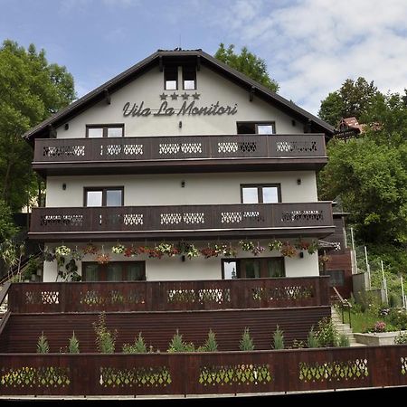 Hotel La Monitori Sinaia Habitación foto